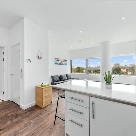 Airy 2Br Flat Delta London Dp332 Apartment Croydon Exterior photo