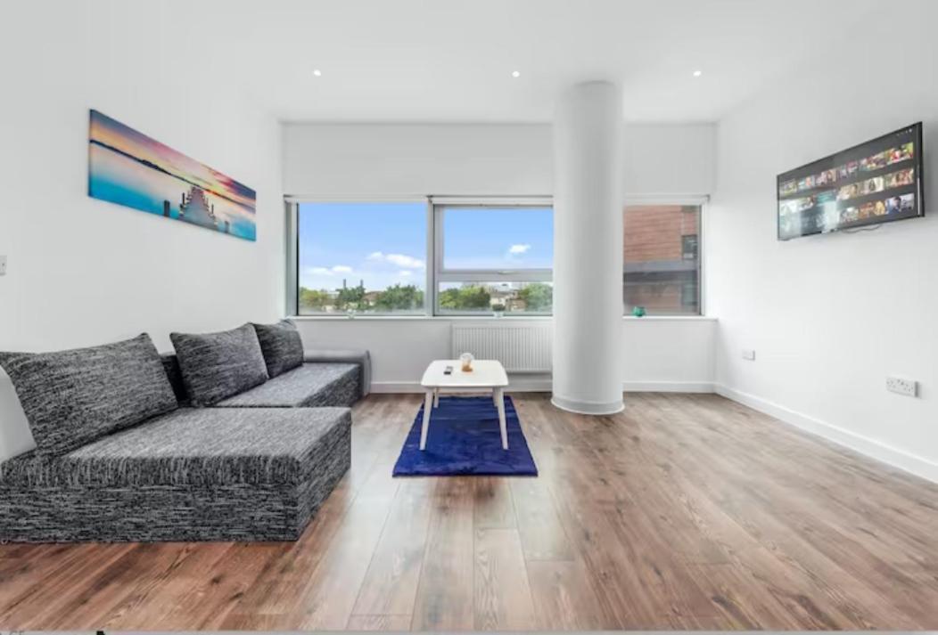Airy 2Br Flat Delta London Dp332 Apartment Croydon Exterior photo