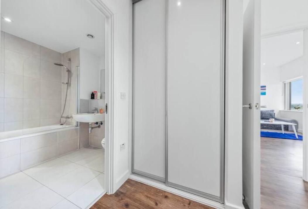 Airy 2Br Flat Delta London Dp332 Apartment Croydon Exterior photo