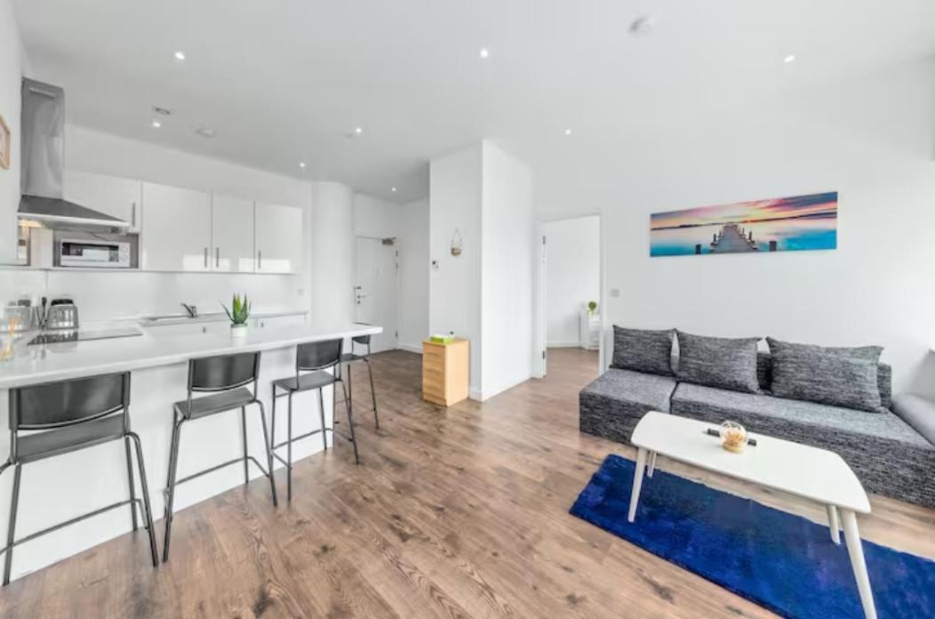 Airy 2Br Flat Delta London Dp332 Apartment Croydon Exterior photo